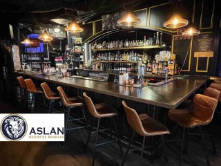 BAR/RESTAURANT BUSINESS FOR SALE